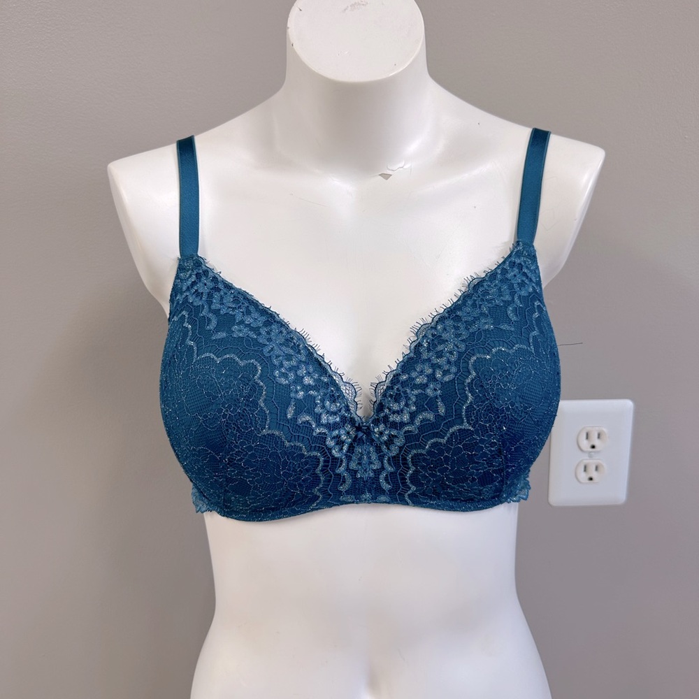 Victoria Secret Teal lace no wire push-up bra